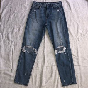 Super cute mom jeans